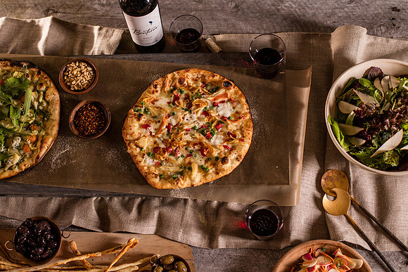 food-pizza-wine-salad-board
