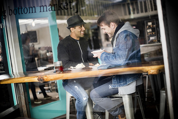 people-restaurant-lifestyle-window-laughting