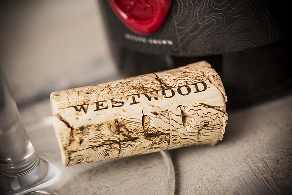 westwood-wine-bottle-cork-seal